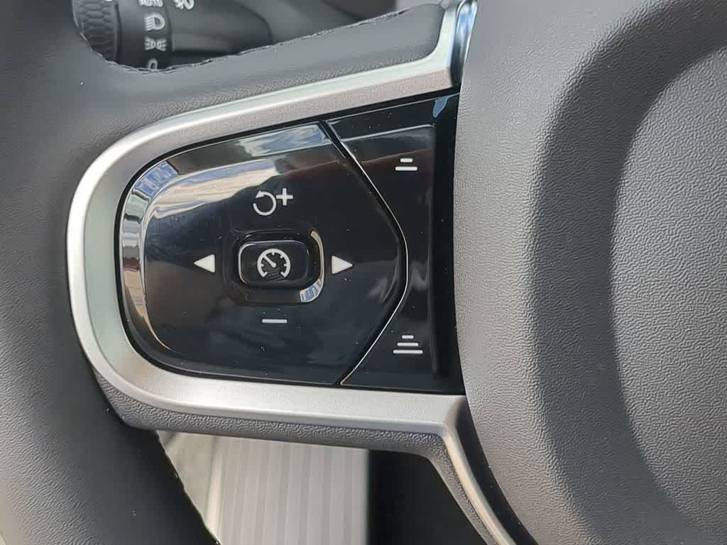 Thumbnail: 2026 Volvo XC90 - 22