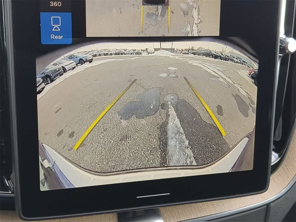 Thumbnail: 2026 Volvo XC60 - 28