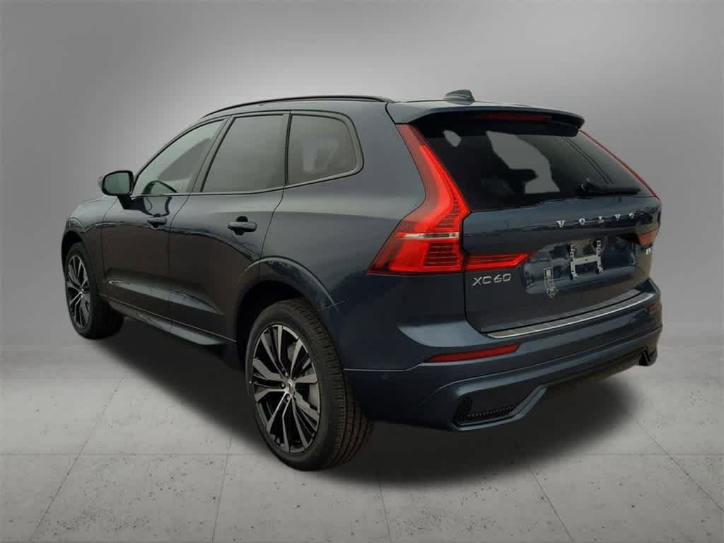 Thumbnail: 2025 Volvo XC60 - 4