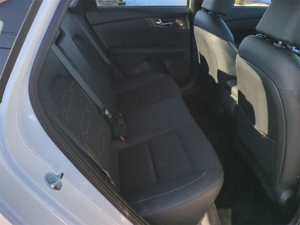 Thumbnail: 2024 Kia Forte - 13