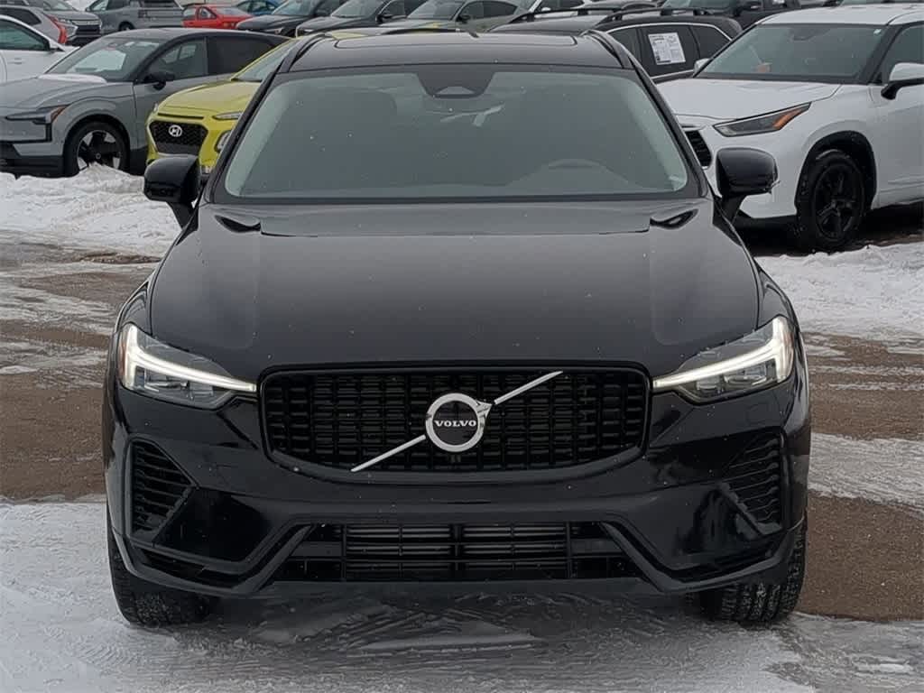 Thumbnail: 2025 Volvo XC60 - 9