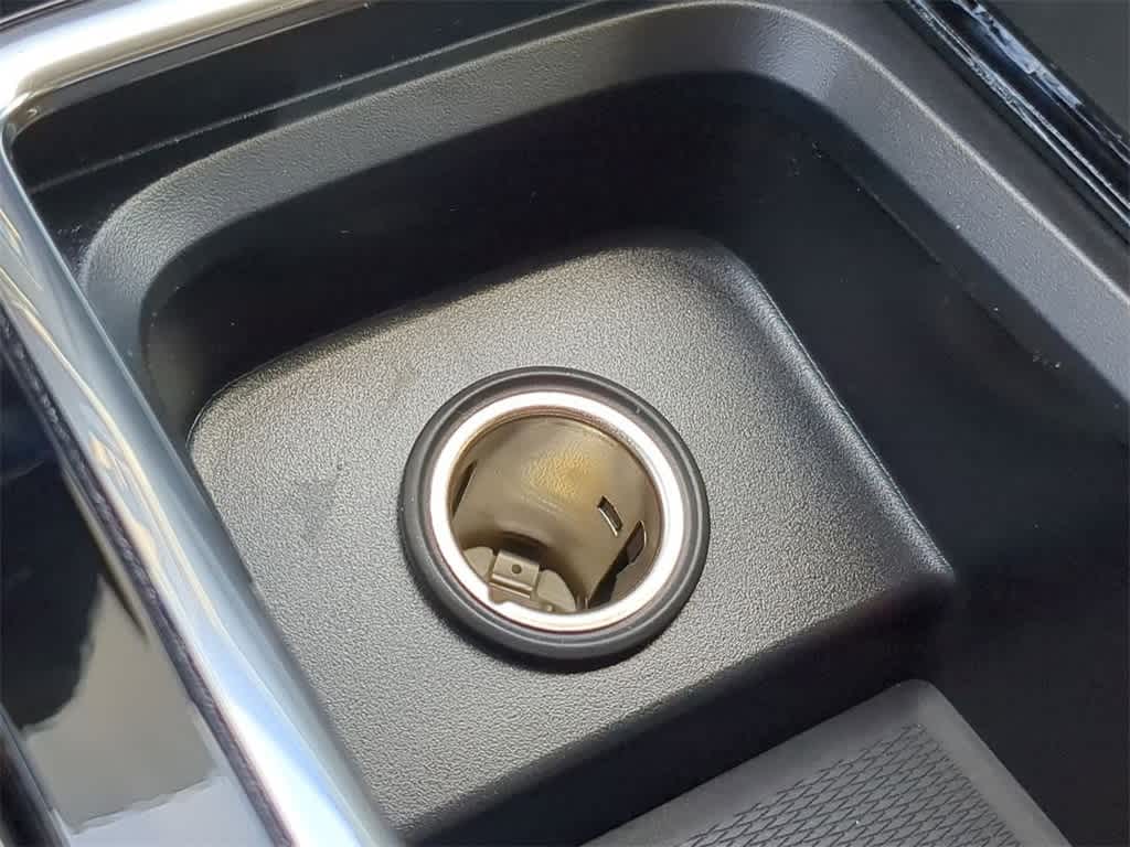 Thumbnail: 2026 Volvo XC60 - 29