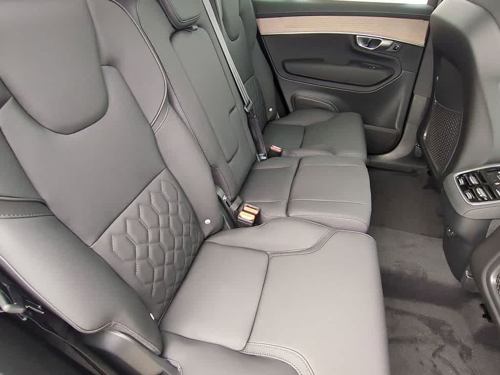 Thumbnail: 2026 Volvo XC90 - 19