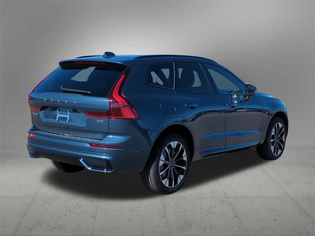 Thumbnail: 2026 Volvo XC60 - 6