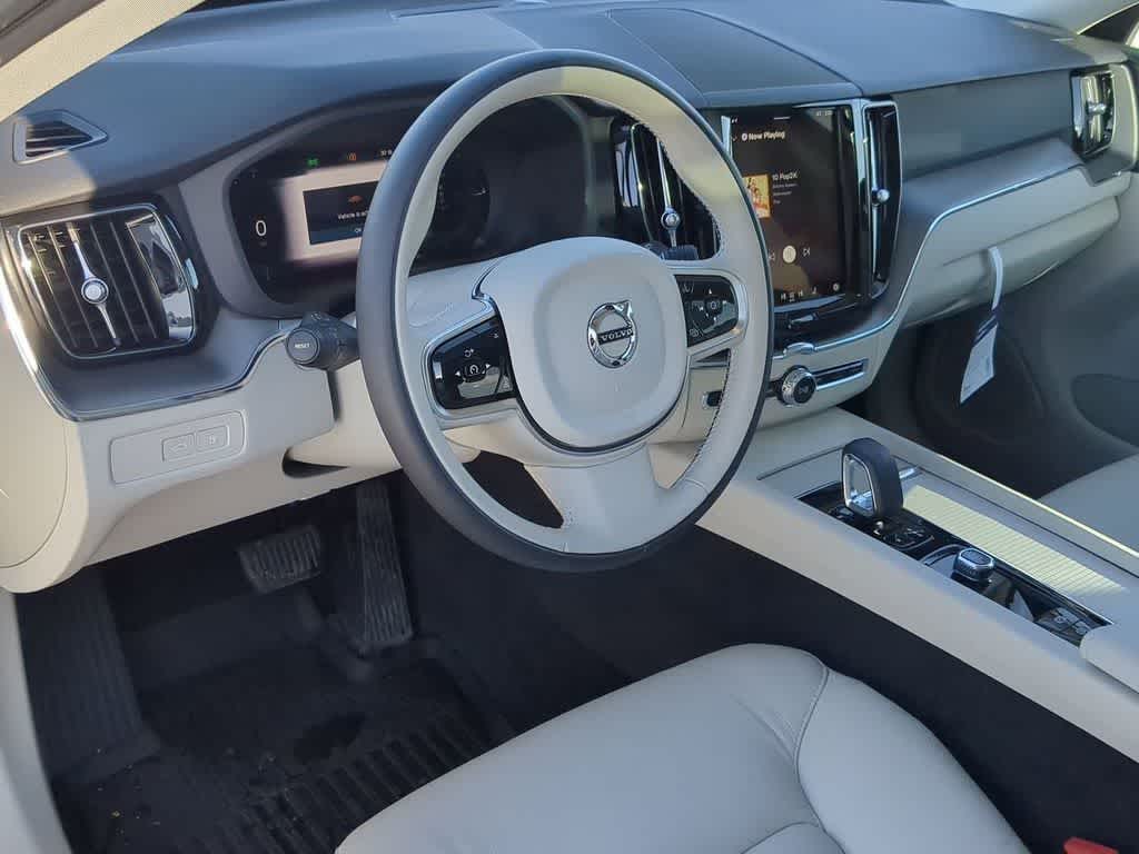 Thumbnail: 2025 Volvo XC60 - 2