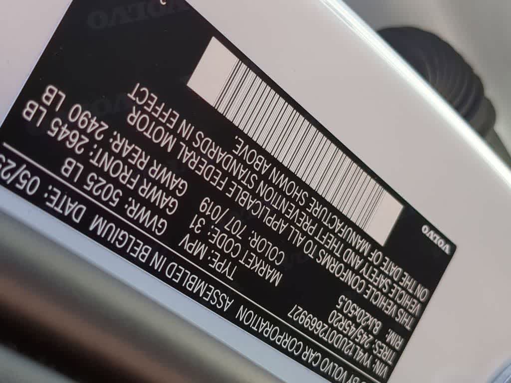 Thumbnail: 2026 Volvo XC40 - 34