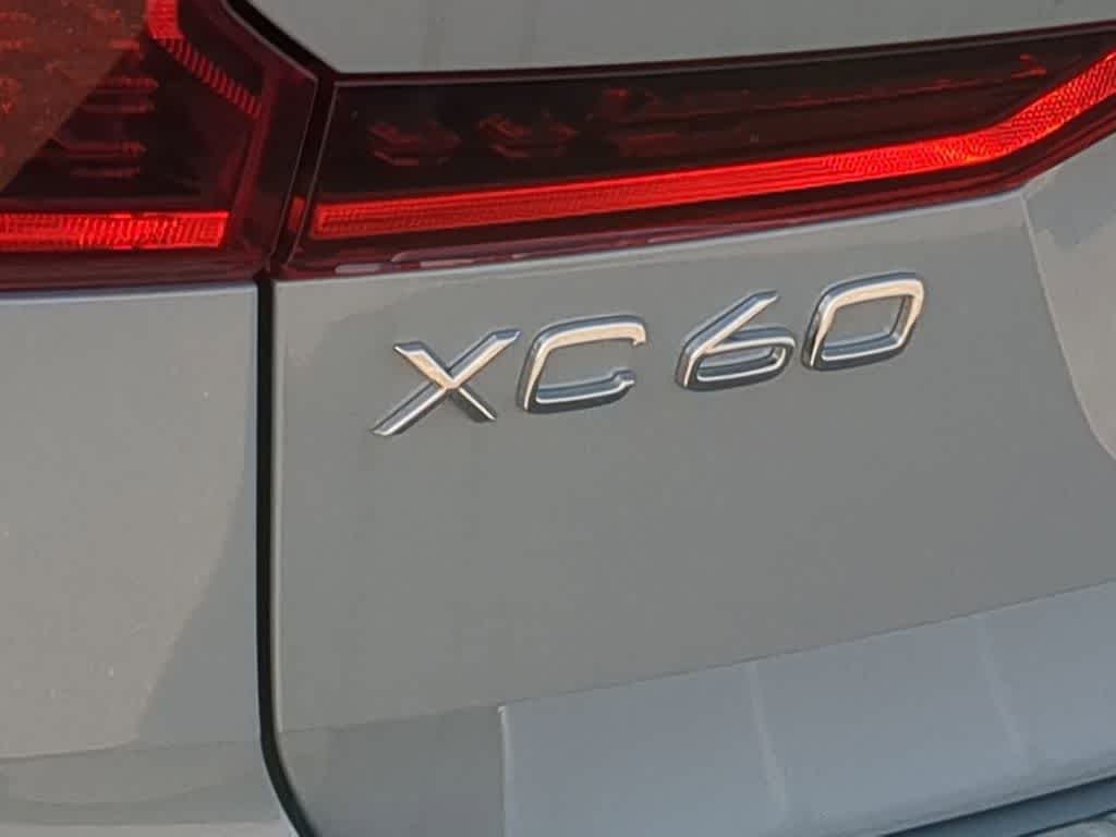 Thumbnail: 2026 Volvo XC60 - 12