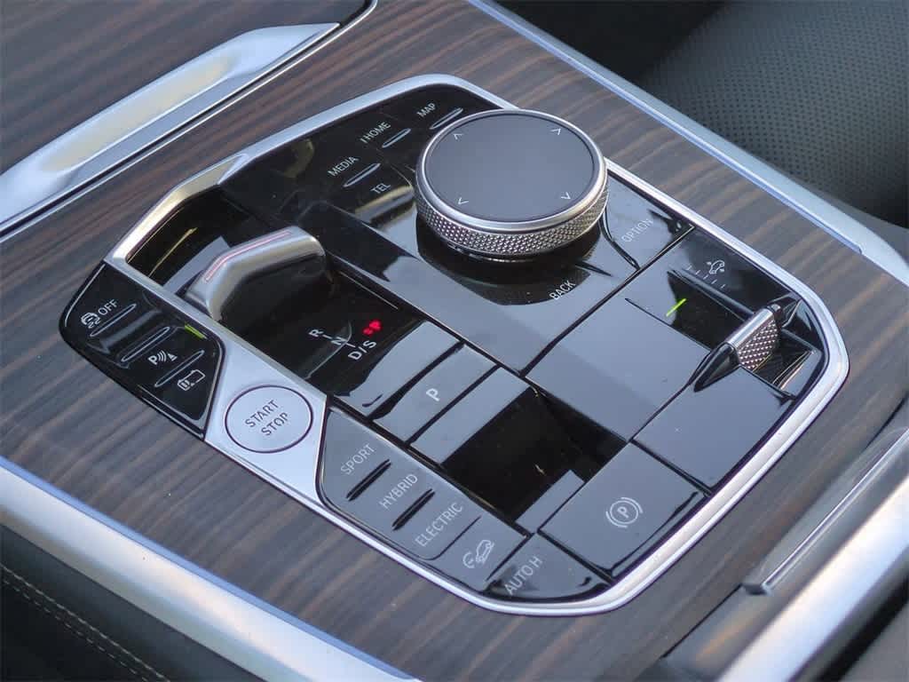 Thumbnail: 2025 BMW X5 - 32