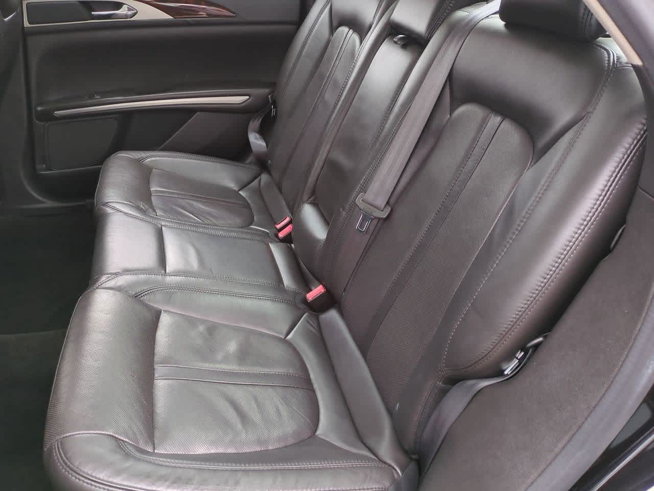 Thumbnail: 2013 Lincoln MKZ - 19