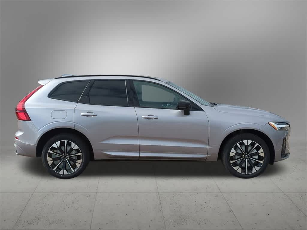 Thumbnail: 2026 Volvo XC60 - 7
