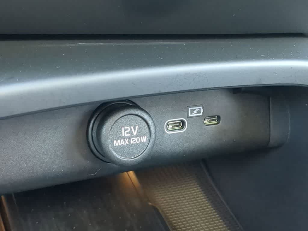 Thumbnail: 2026 Volvo XC40 - 29