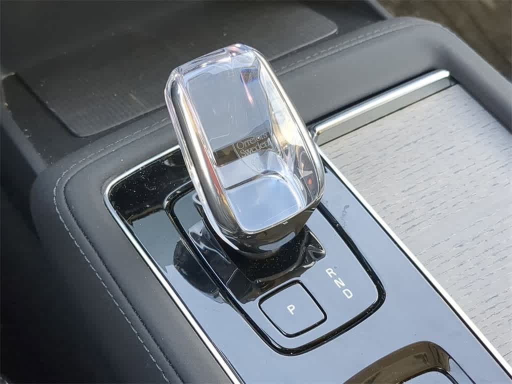 Thumbnail: 2025 Volvo XC90 - 32