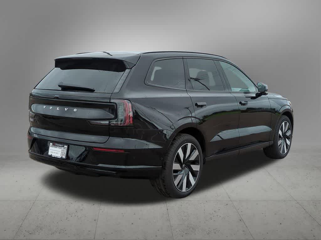 Thumbnail: 2025 Volvo EX90 - 6
