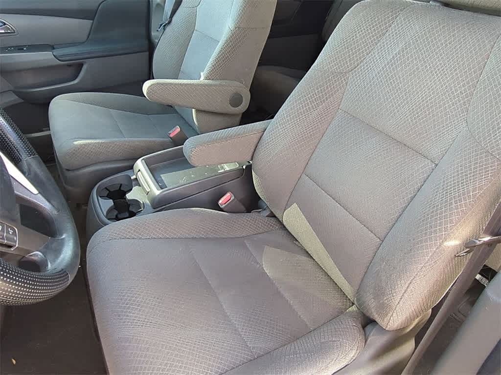 Thumbnail: 2016 Honda Odyssey - 13