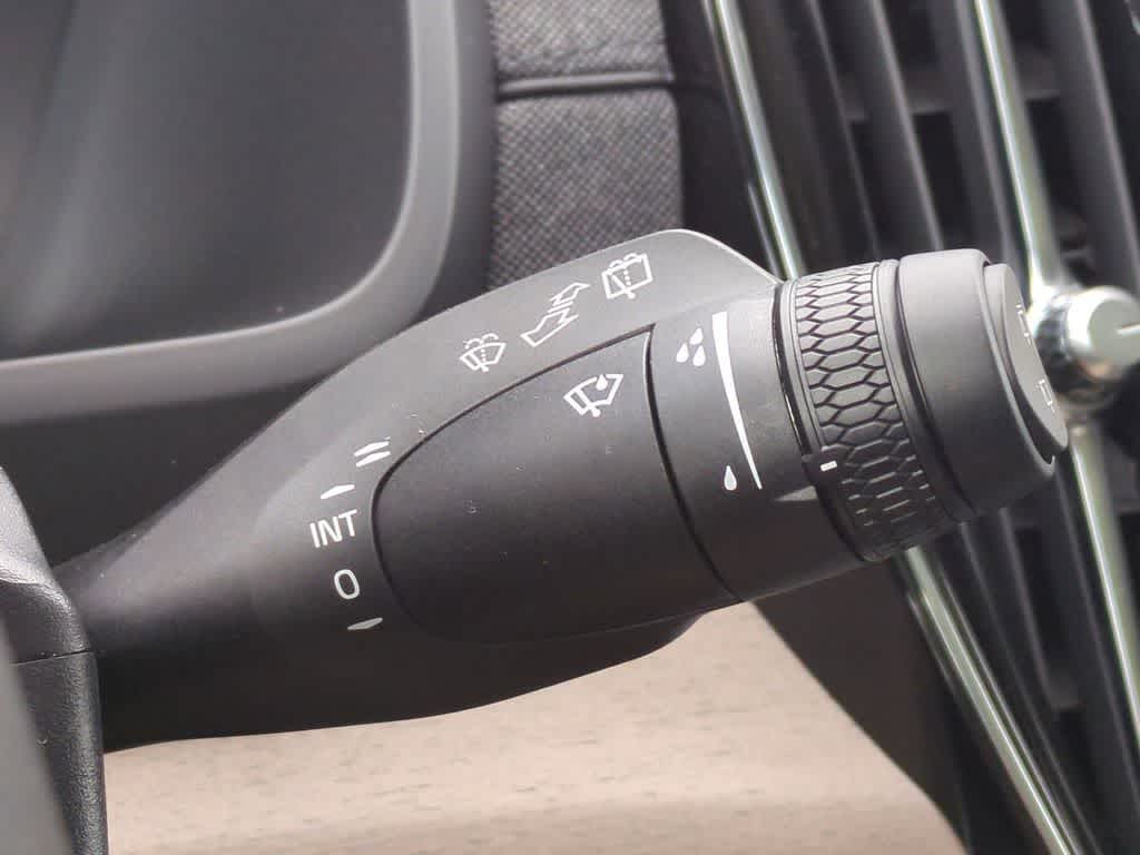 Thumbnail: 2026 Volvo XC90 - 25