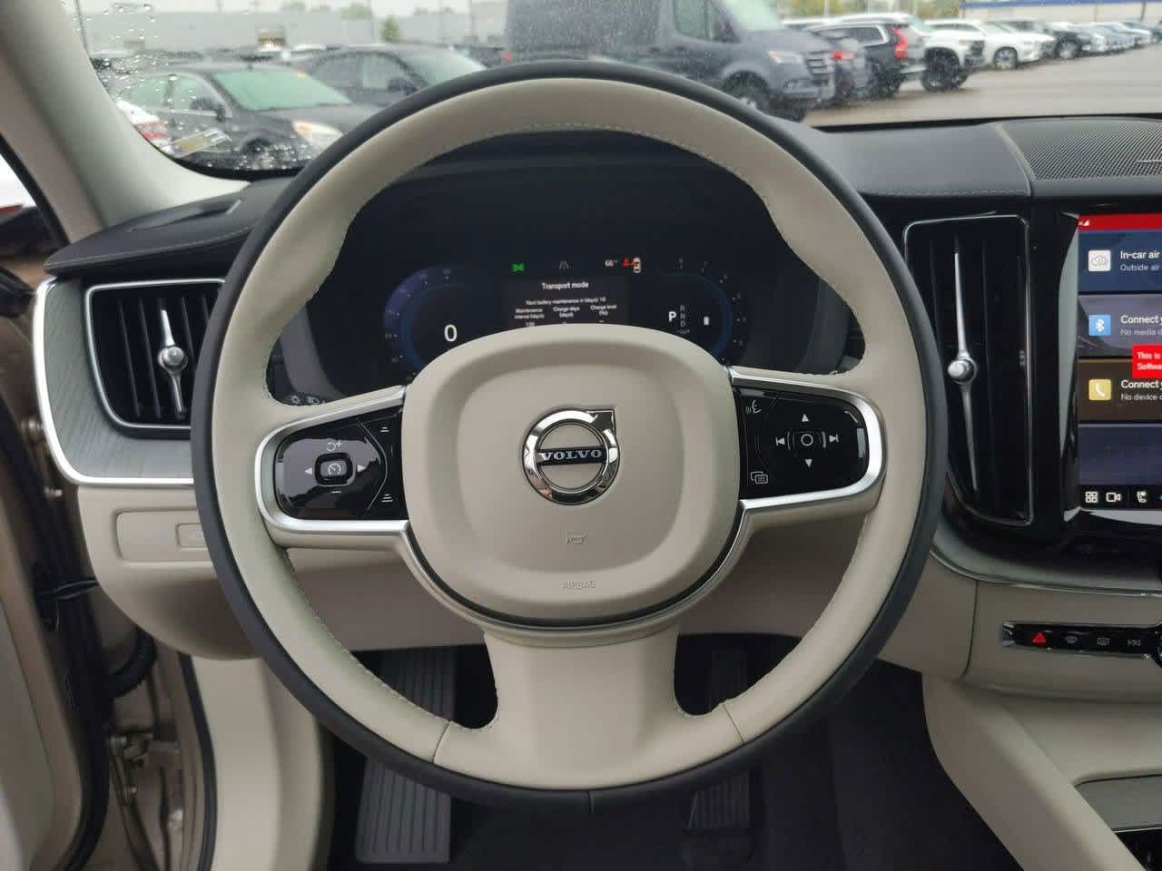 Thumbnail: 2025 Volvo XC60 - 20