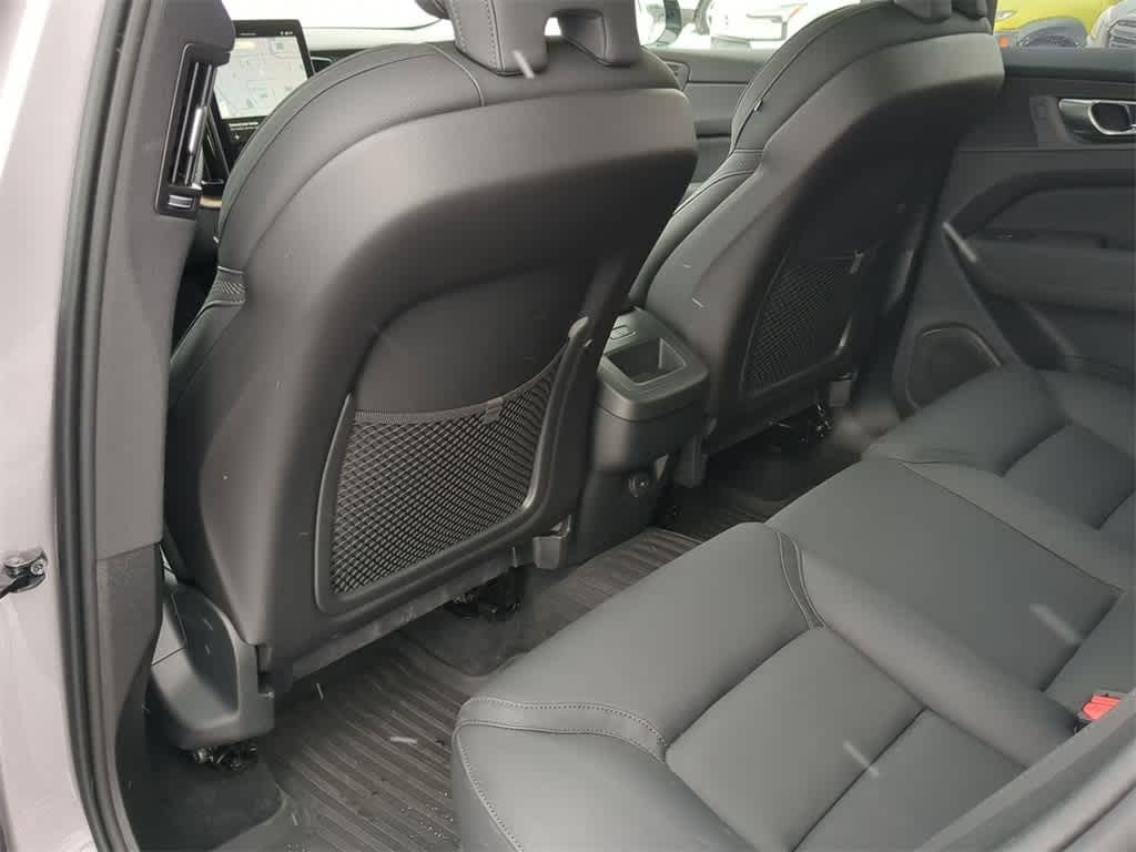 Thumbnail: 2026 Volvo XC60 - 17