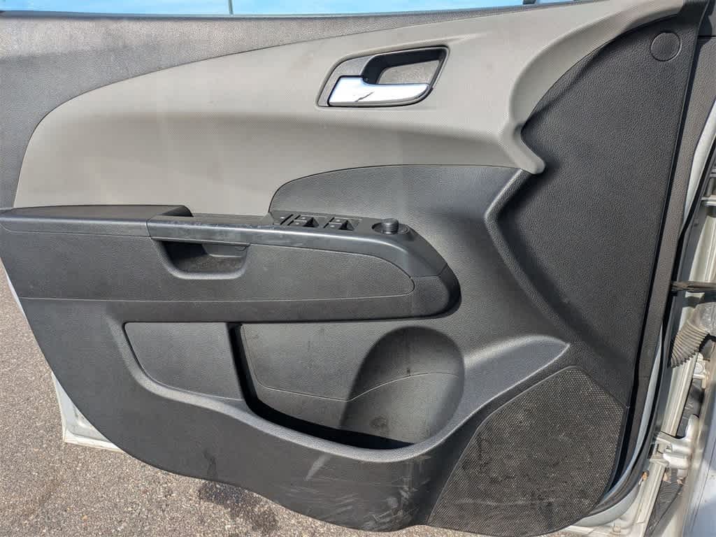 Thumbnail: 2013 Chevrolet Sonic - 30