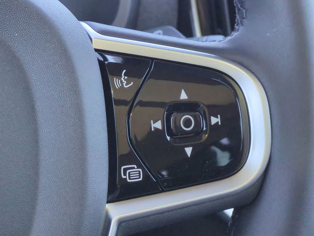 Thumbnail: 2026 Volvo XC90 - 24