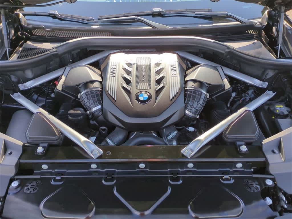 Thumbnail: 2021 BMW X6 - 14