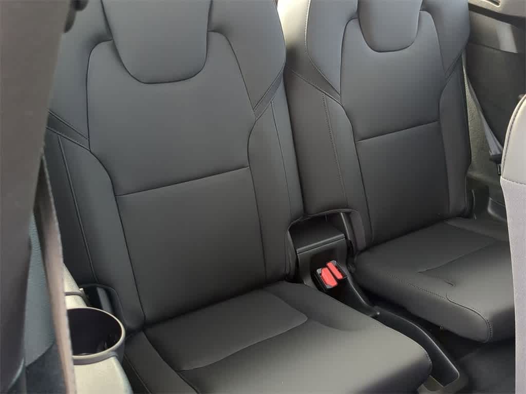 Thumbnail: 2026 Volvo XC90 - 21