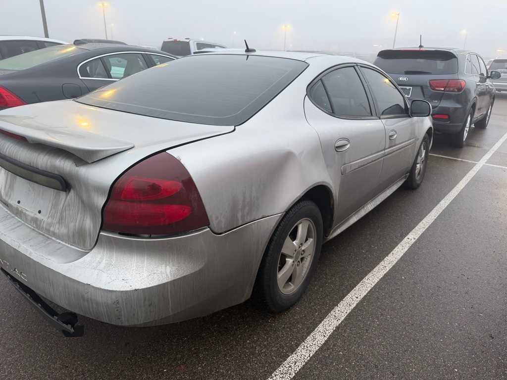 Thumbnail: 2006 Pontiac Grand Prix - 7