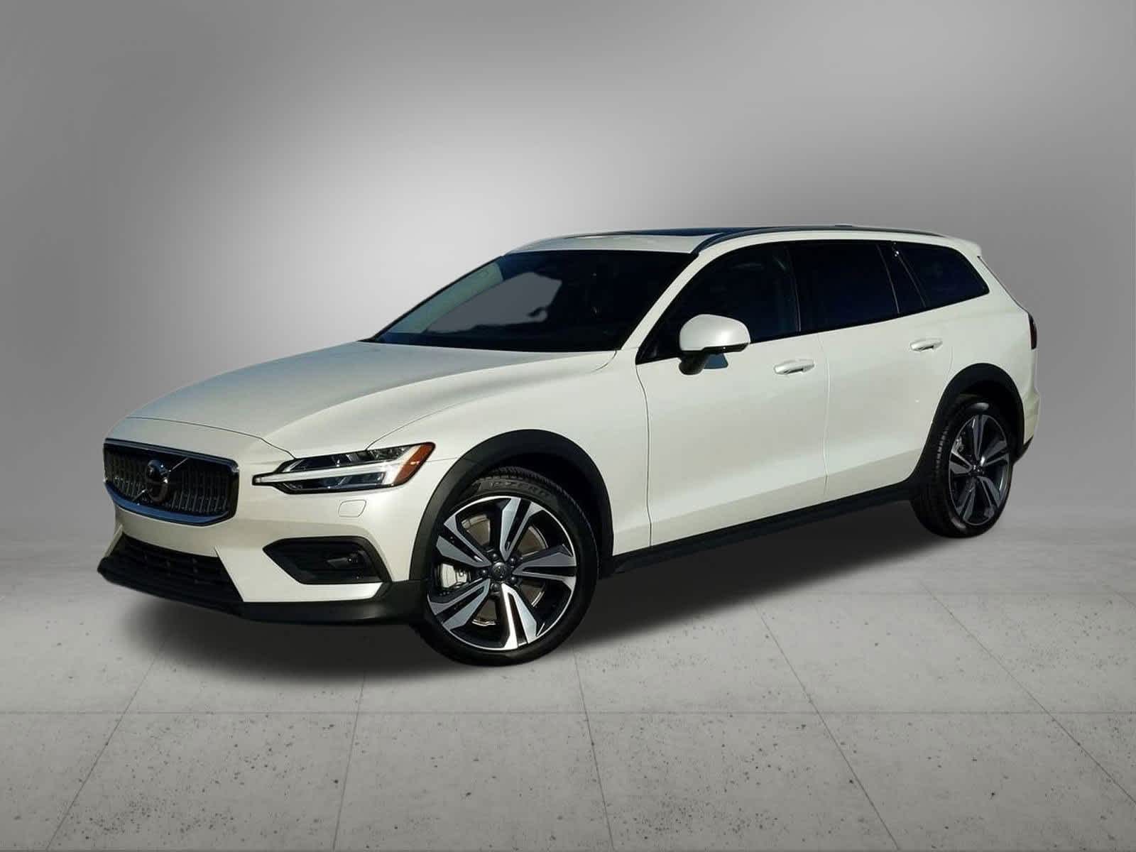 2025 Volvo S60 B5 Plus -
                  Troy, MI