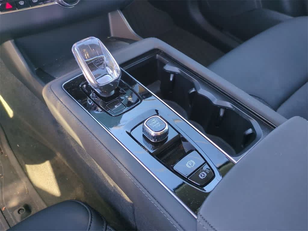 Thumbnail: 2025 Volvo XC90 - 24