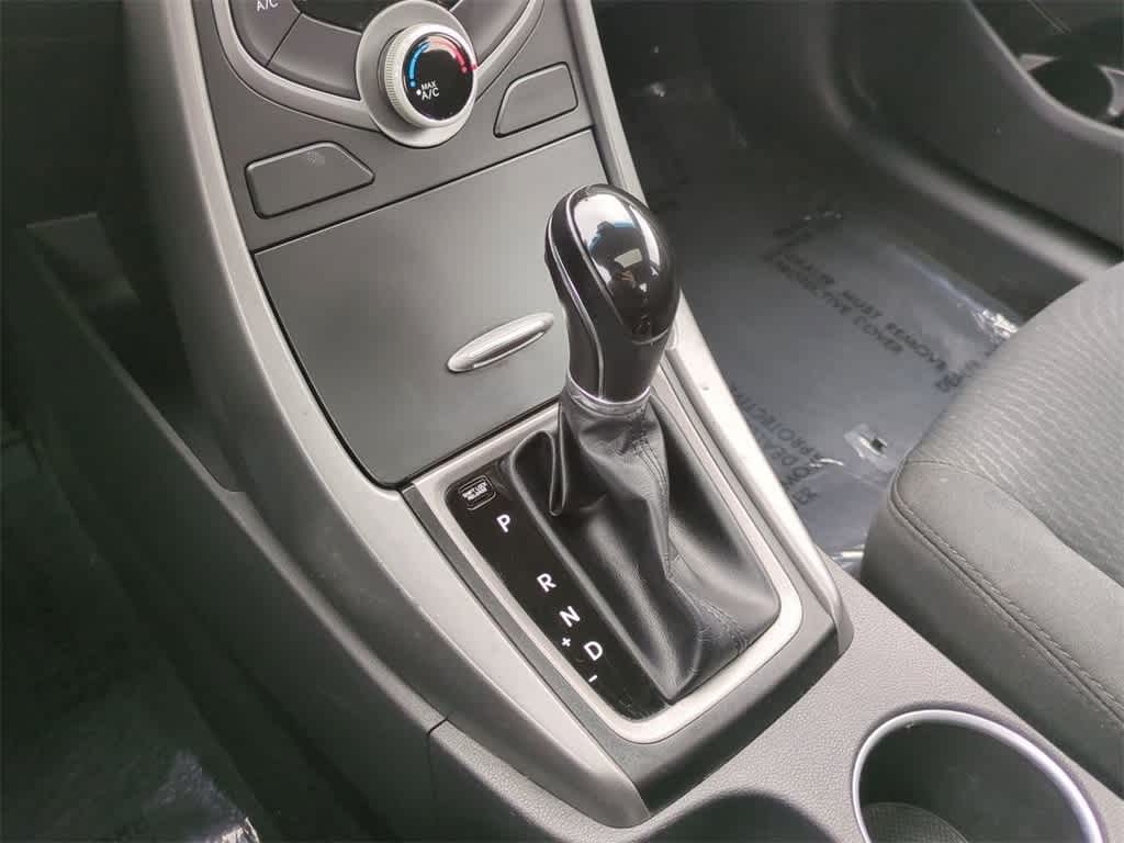 Thumbnail: 2015 Hyundai Elantra - 24