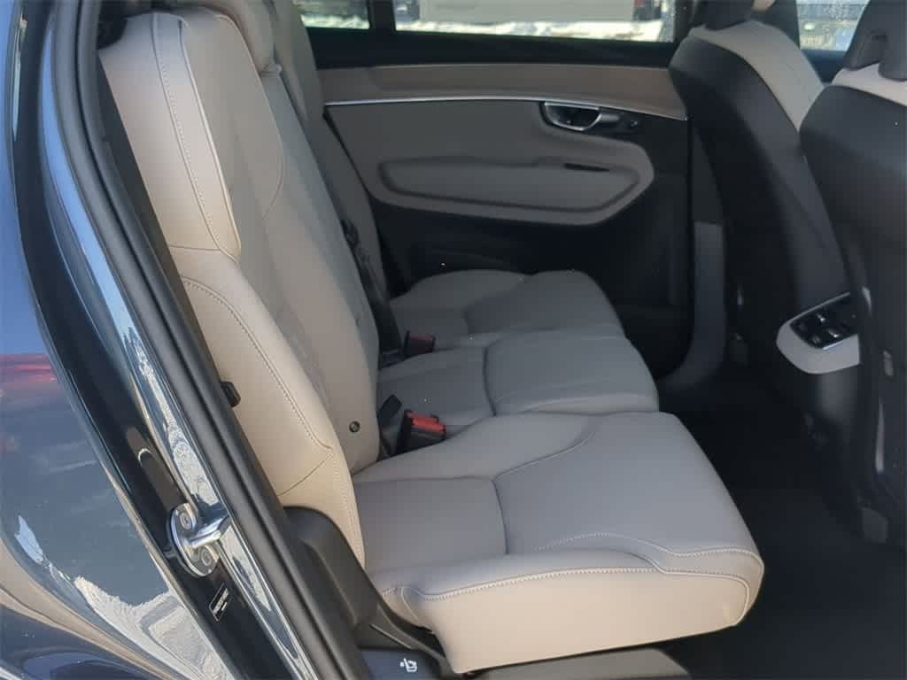 Thumbnail: 2026 Volvo XC90 - 19