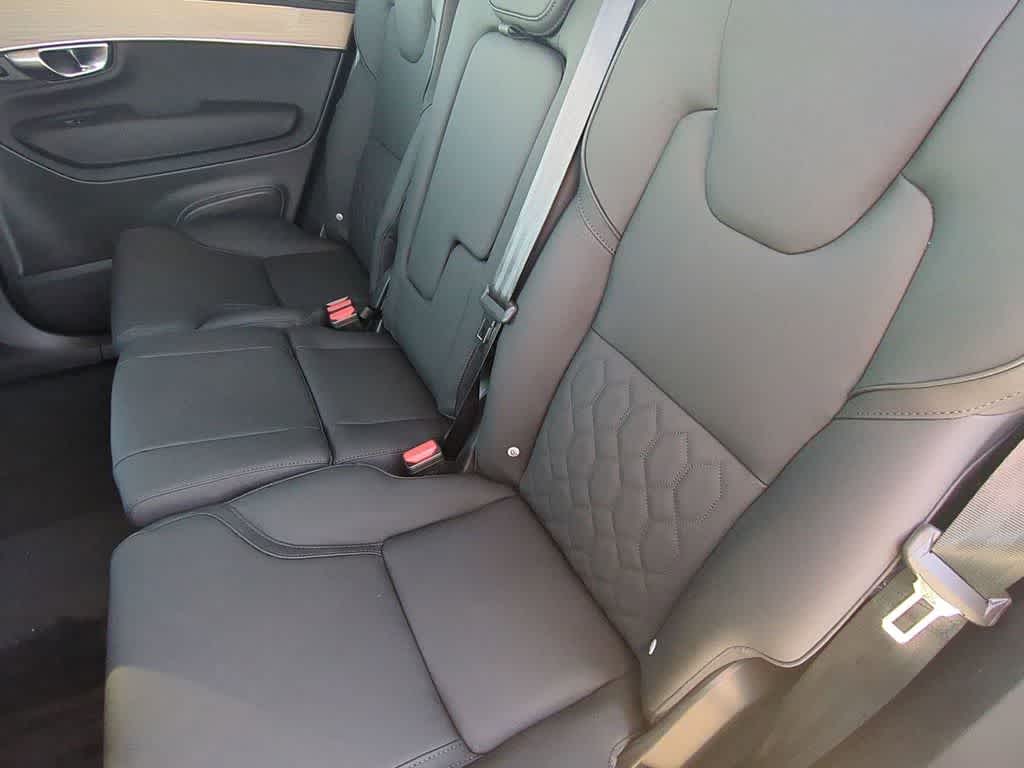 Thumbnail: 2026 Volvo XC90 - 18