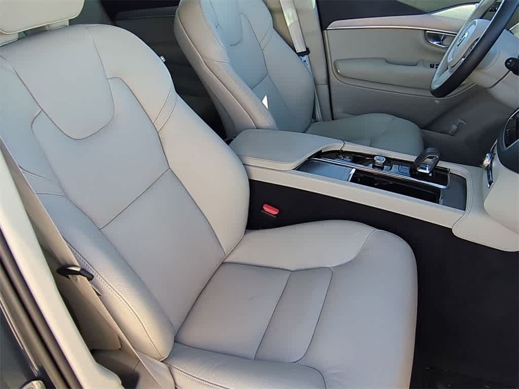 Thumbnail: 2023 Volvo XC90 - 22