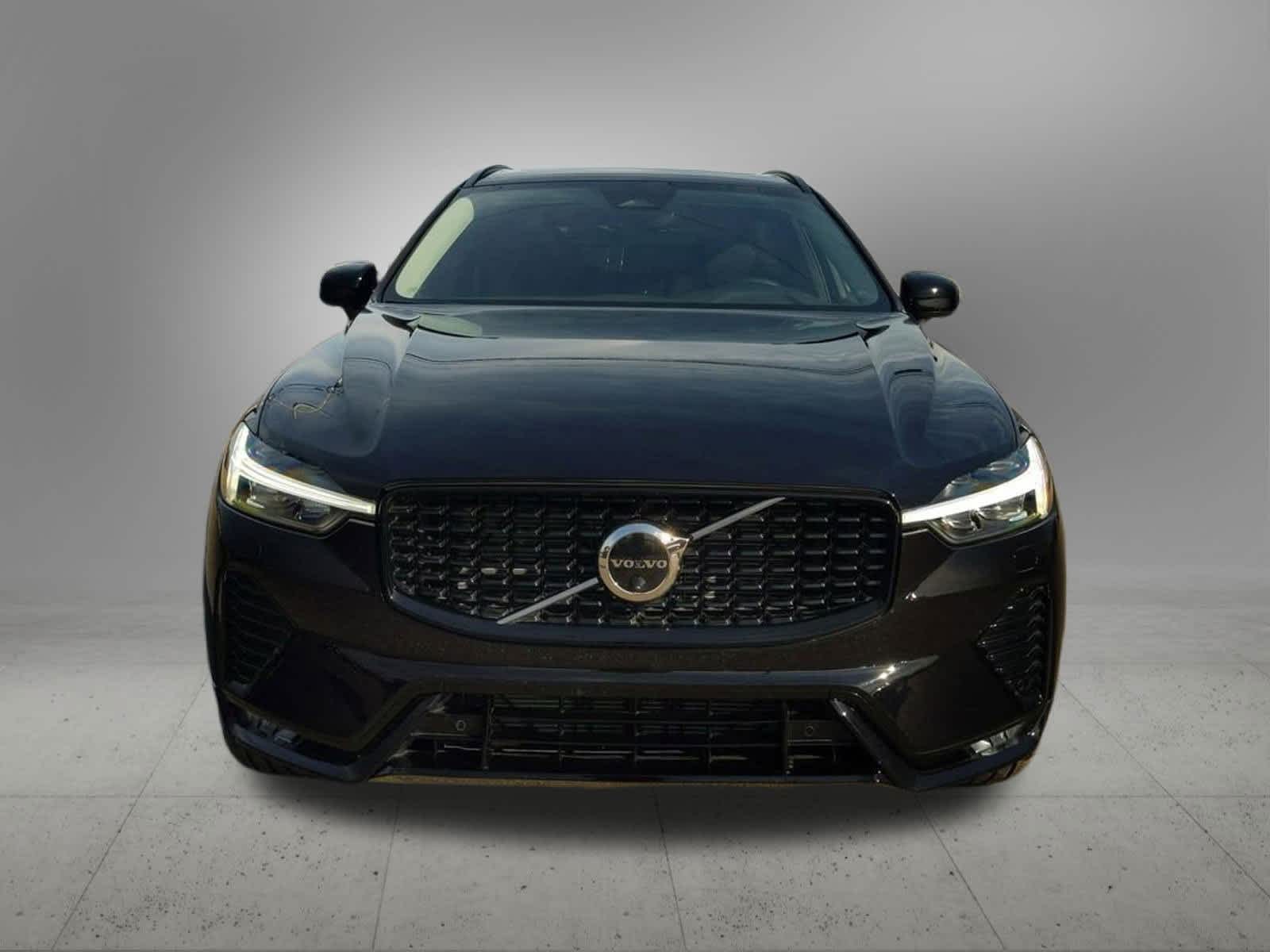 Thumbnail: 2025 Volvo XC60 - 9