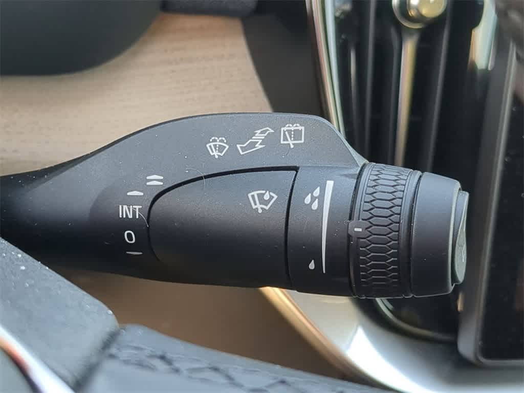 Thumbnail: 2026 Volvo XC90 - 26