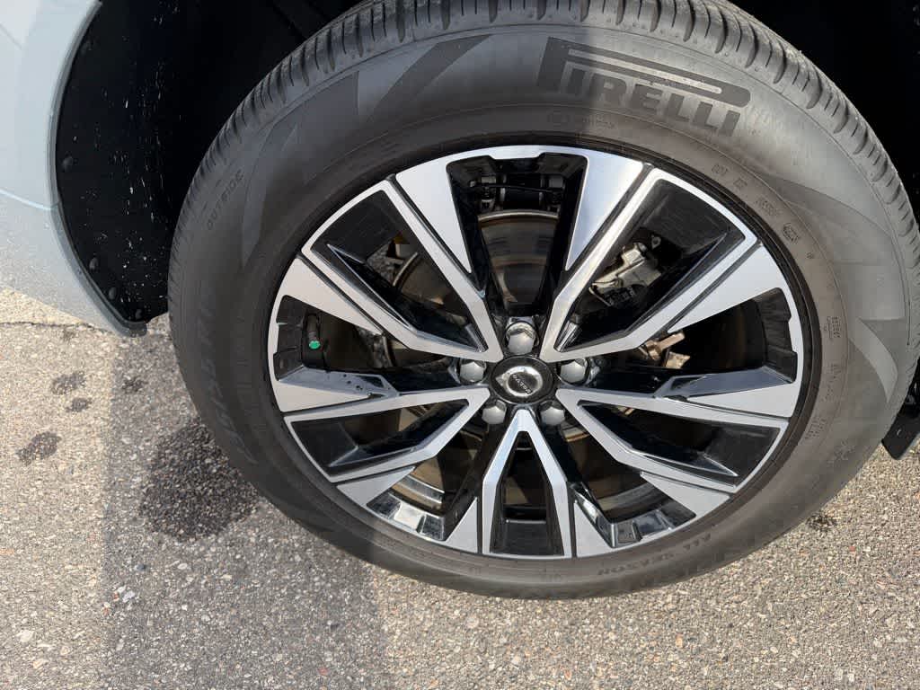 Thumbnail: 2024 Volvo XC60 - 11