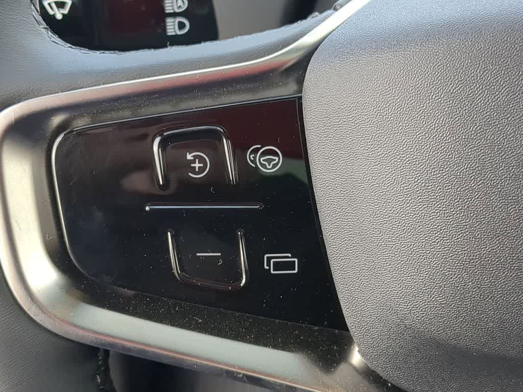 Thumbnail: 2026 Volvo EX30 - 22