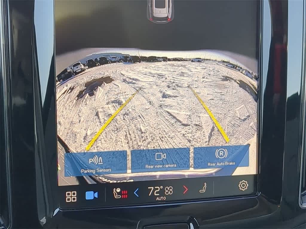 Thumbnail: 2025 Volvo XC60 - 28