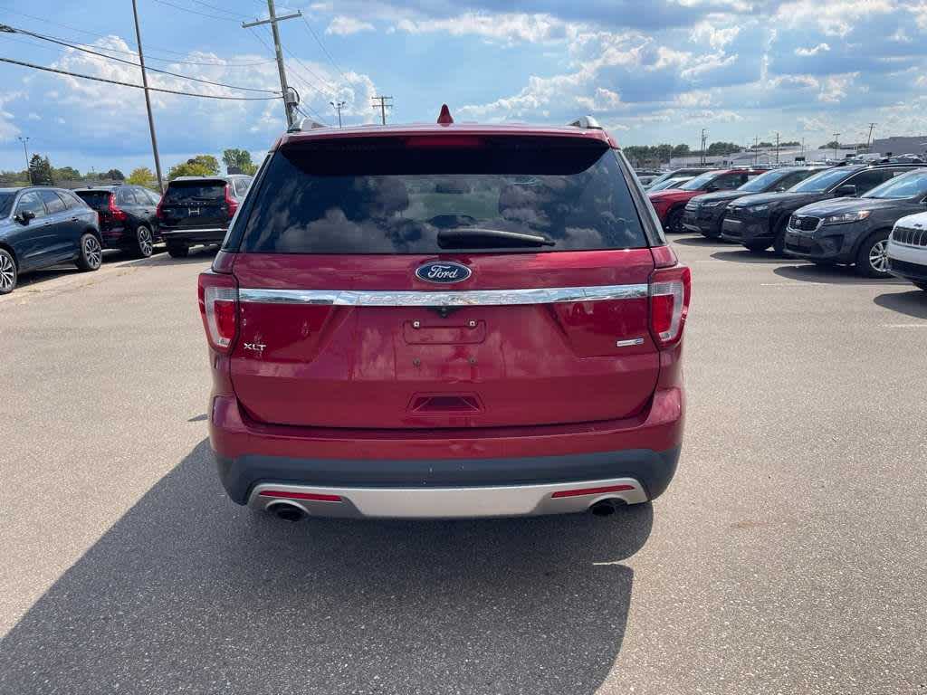 Thumbnail: 2017 Ford Explorer - 4