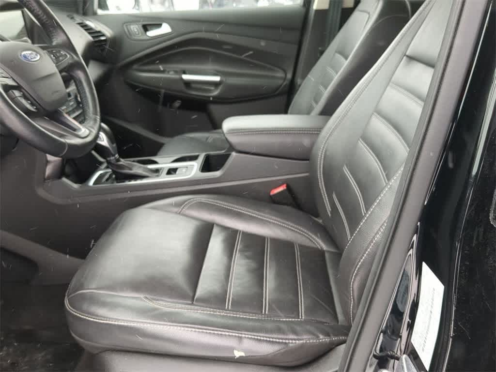 Thumbnail: 2018 Ford Escape - 15