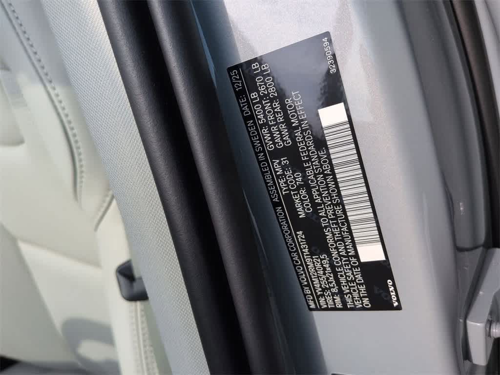 Thumbnail: 2026 Volvo XC60 - 35