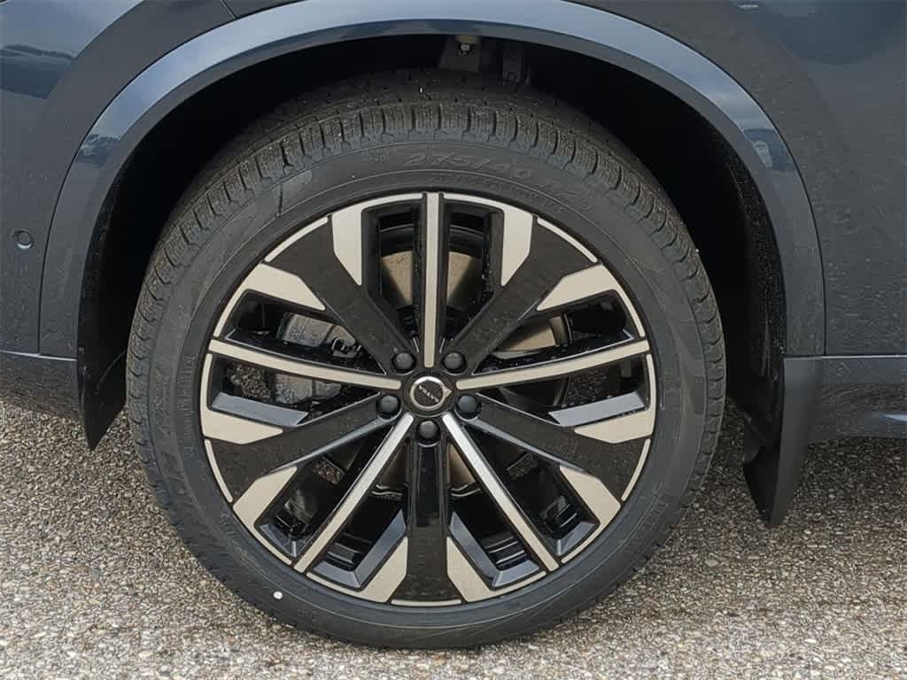 Thumbnail: 2026 Volvo XC90 - 13