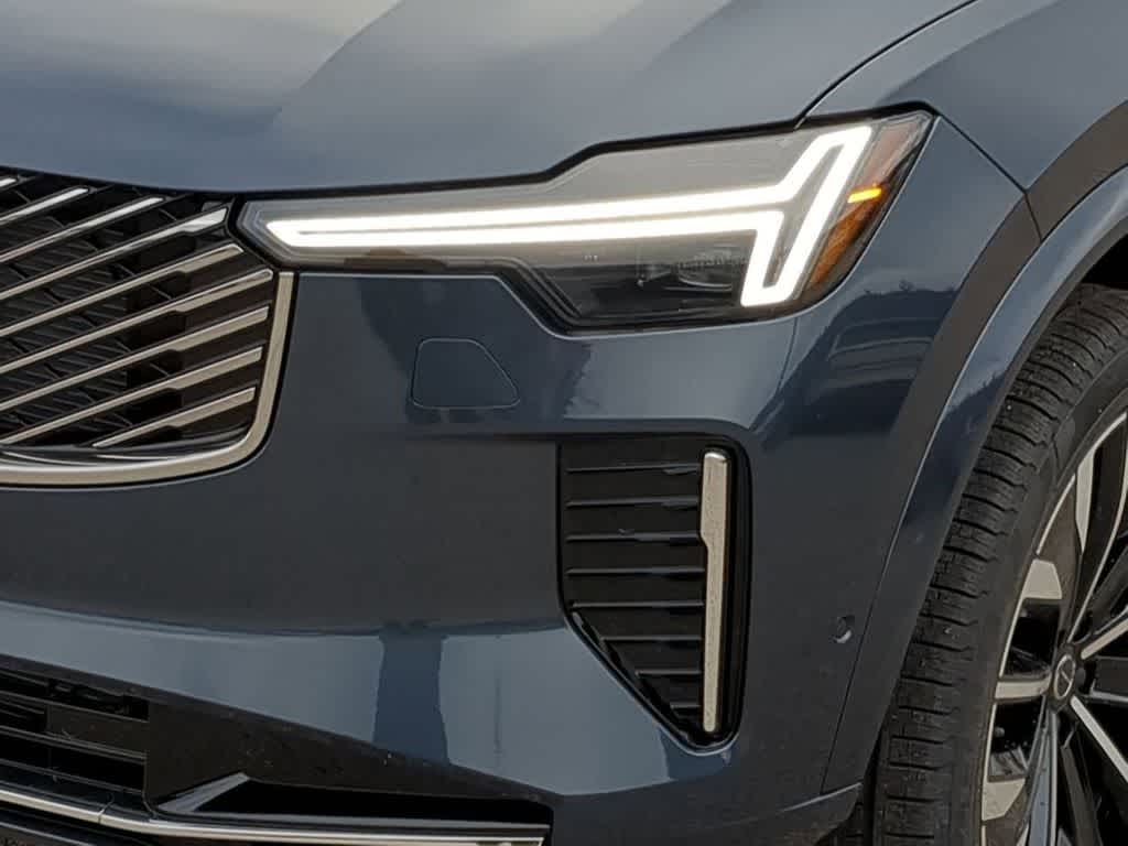 Thumbnail: 2026 Volvo XC90 - 10