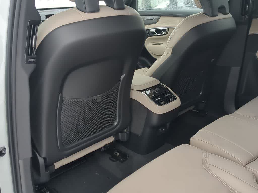 Thumbnail: 2026 Volvo XC90 - 17