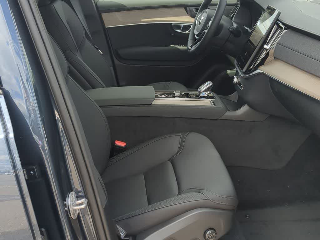 Thumbnail: 2026 Volvo XC90 - 20