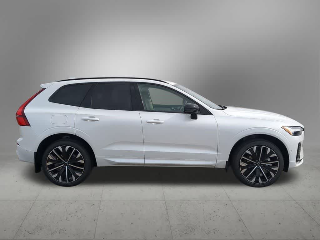 Thumbnail: 2026 Volvo XC60 - 7