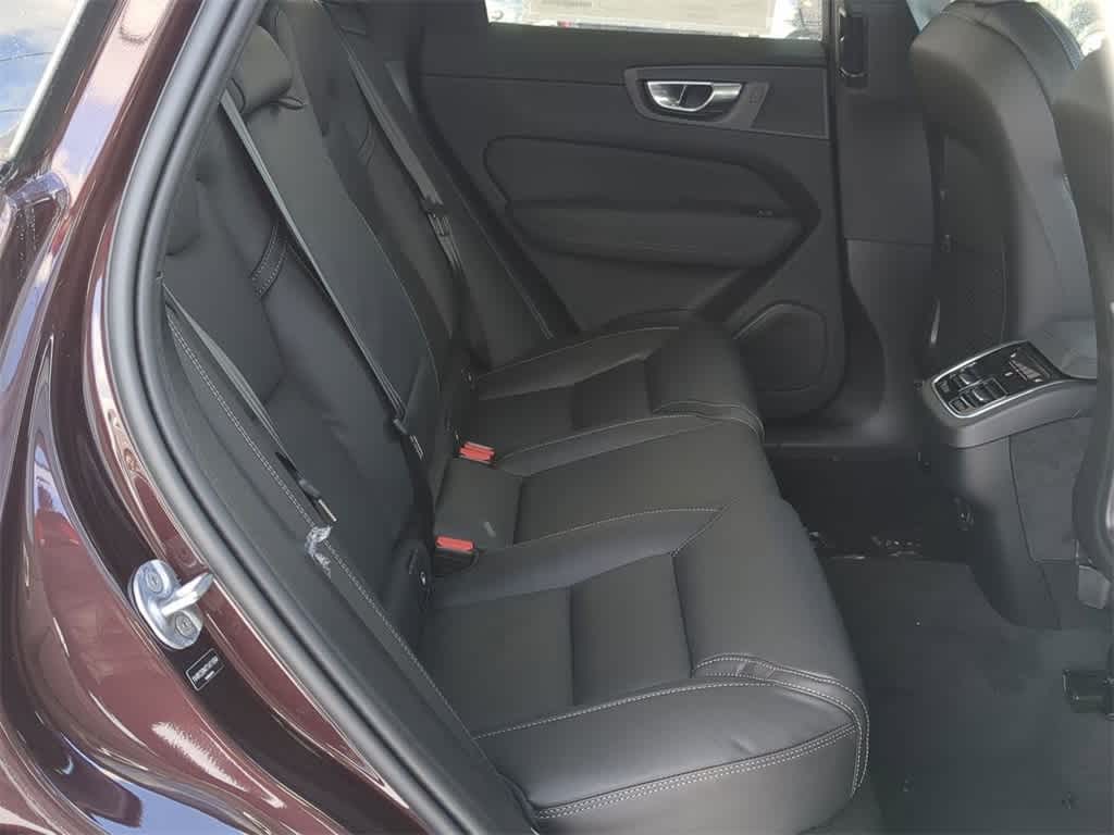 Thumbnail: 2026 Volvo XC60 - 19