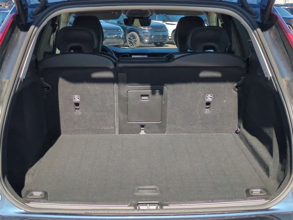 Thumbnail: 2023 Volvo XC60 - 34