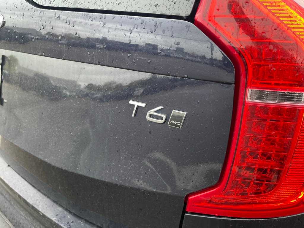 Thumbnail: 2016 Volvo XC90 - 10