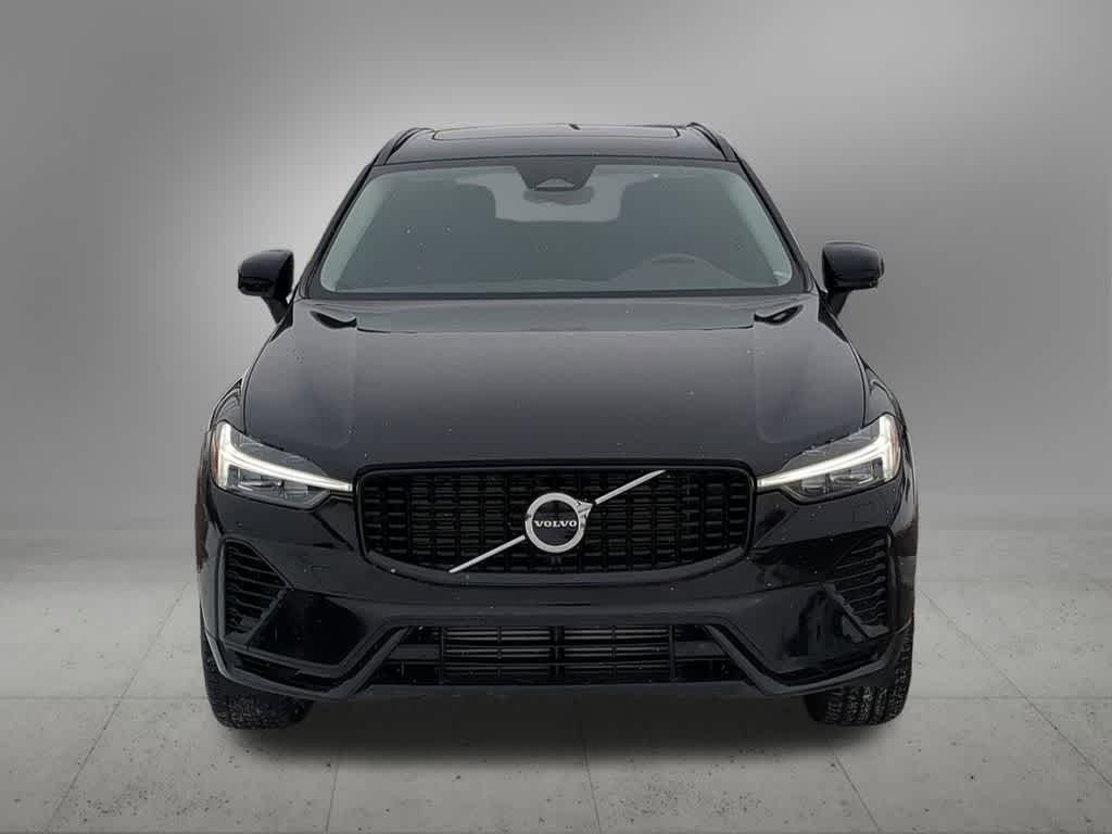 Thumbnail: 2025 Volvo XC60 - 9