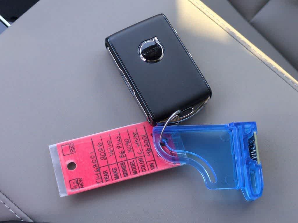 Thumbnail: 2026 Volvo XC90 - 33